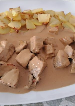 Una foto de Solomillo con salsa a la pimienta