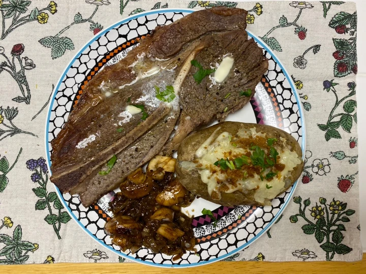 Simple Way Make Recipe Steak w/ Potato and Mushrooms that is Perfect, Addictive}