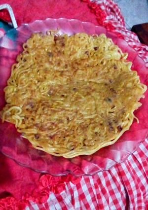 A picture of Ramen noodle omelette.