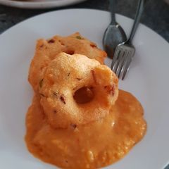 Indian Vadei with Creamy & Spicy Tomato Chutney A picture of Indian Vadei with Creamy & Spicy Tomato Chutney.