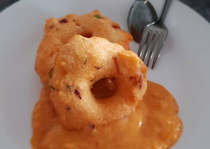 Simple Way to Make Quick Indian Vadei with Creamy & Spicy Tomato Chutney