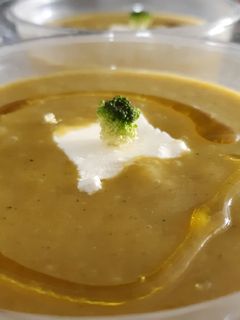 Una foto de Crema de brócoli 🥦
