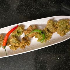A picture of Sabudana fritters.