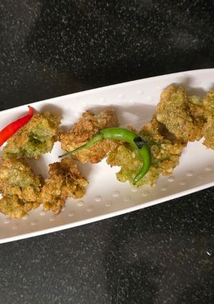 A picture of Sabudana fritters.