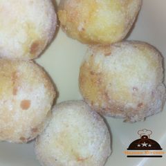 A picture of Potatoes Balls.