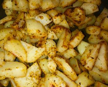 Ultimate Prepare Recipe Cast iron onion garlic fried potatoes Delicious and Healthy