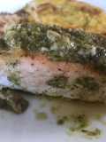 Salmón al pesto