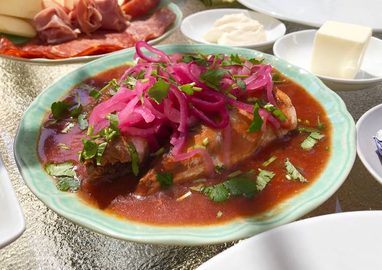 Canned Sardines in Tomato Sauce with Quick Pickled Red Onions