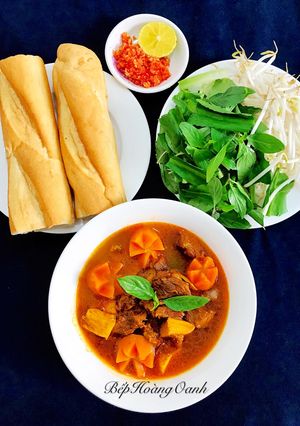 Hình của món Bò Kho Bánh Mì.