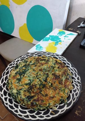 Una foto de Tortilla de hojas de brócoli