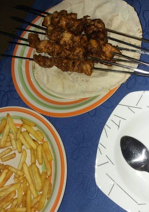 A picture of Shish Tawook.