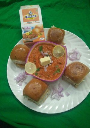 A picture of Pav bhaji.