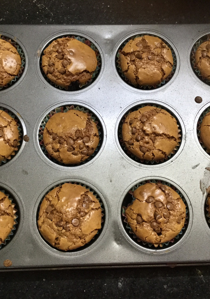 கோதுமை மாவு நாட்டுசர்க்கரை கப் கேக் (Kothumai maavu Cupcake recipe in tamil) செய்முறை முக்கிய புகைப்படம்