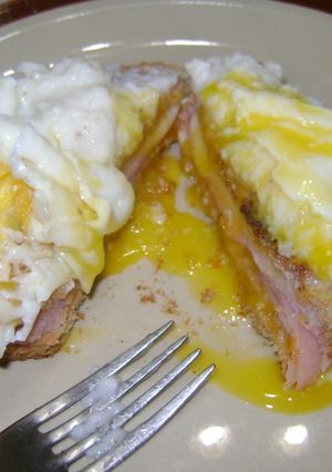Una foto de Sándwich frances: croque madame y croque monsieur