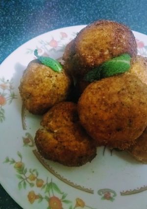 A picture of Dahi kebab.