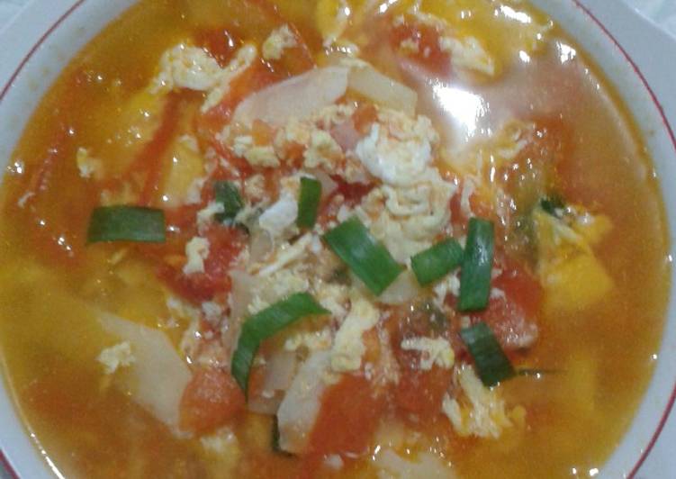 Sop Telur Tomat Kentang