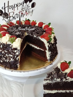 Foto resep Kue Ulang Tahun Sederhana (Simple Birthday Cake)