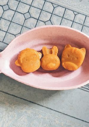 Hình của món Bánh bí đỏ hạt sen.