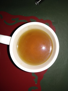 Una foto de Infusión de menta, miel y te para la garganta 🕰️❄️