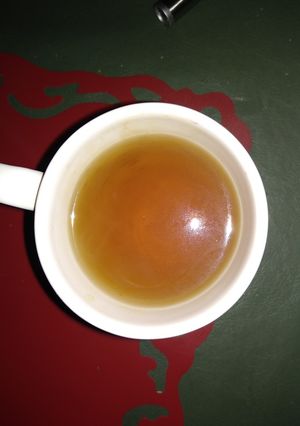 Una foto de Infusión de menta, miel y te para la garganta 🕰️❄️