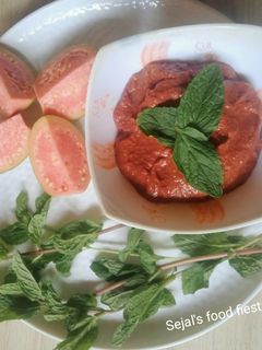 लाल जामफल और बीट की चटनी (lal jamkal aur beet ki chutney recipe in Hindi) रेसिपी मुख्य फोटो