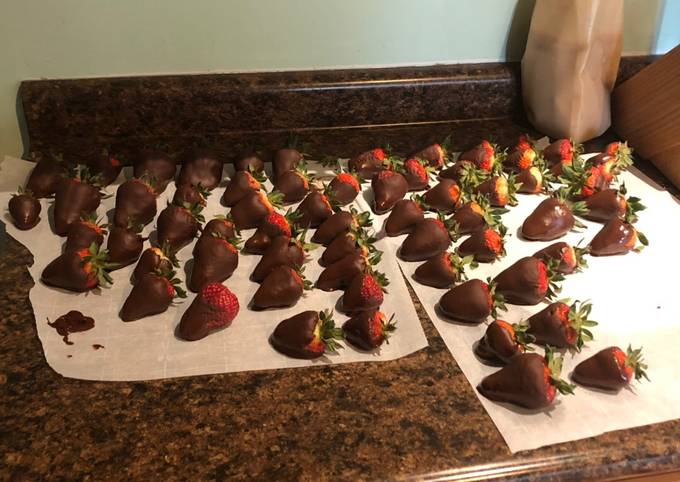 American style chocolate covered strawberries