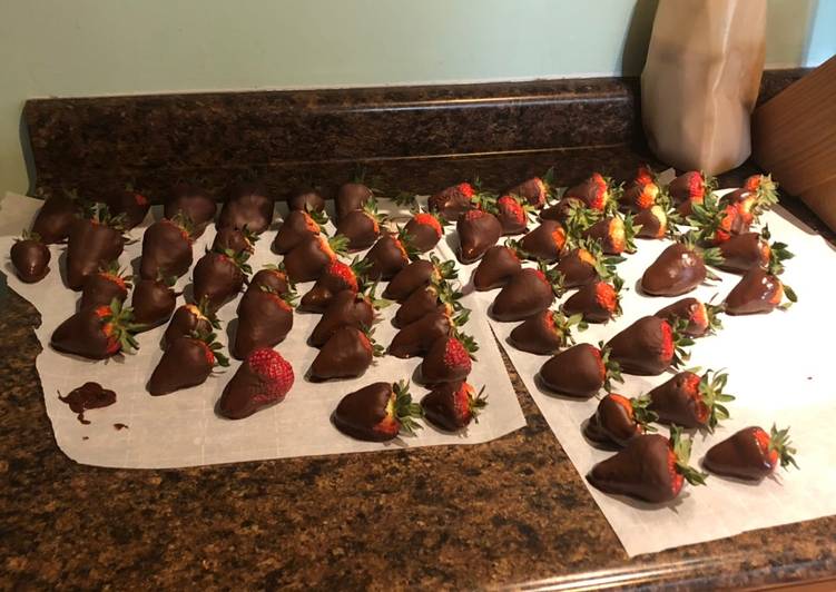 Recipe of Perfect American style chocolate covered strawberries