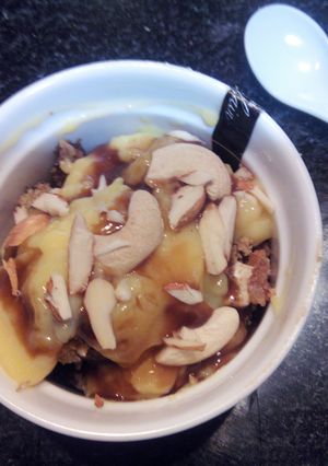 A picture of Toffee Apple Strawberry Ginger Crunchy Crumble.
