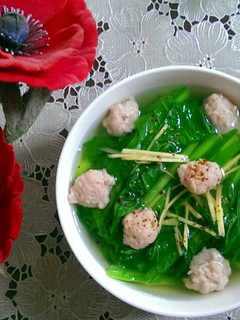 Hình của món Canh Cải Bẹ Xanh Giò Sống.