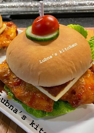 A picture of Chicken and Paneer burgers:.