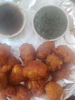 मूंग दाल के पकौड़े (Moong dal ke pakode recipe in Hindi) रेसिपी मुख्य फोटो