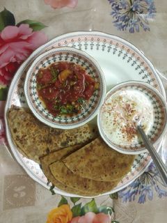 प्याज और पनीर पराठा(Pyaz aur paneer paratha recipe in hindi) रेसिपी मुख्य फोटो