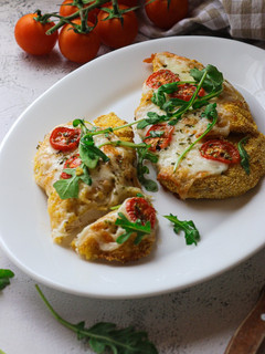 Una foto de Pollo (no) frito estilo pizza en airfryer 🍕