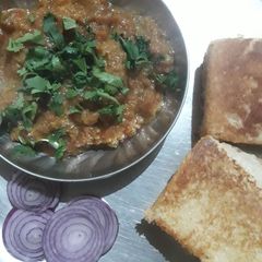 A picture of Pav Bhaji.