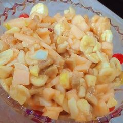 A picture of Tangy chilli fruit chaat.