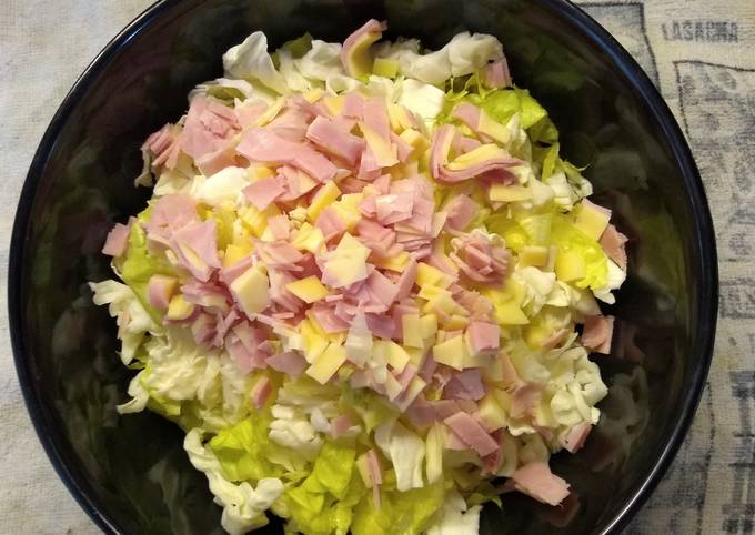 Ensalada de repollo, lechuga, jamón cocido y queso Receta de Memo de  Vernazza- Cookpad