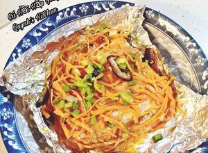 Hình của món Cá Hồi Hấp Giấy Bạc/ Steamed Salmon.