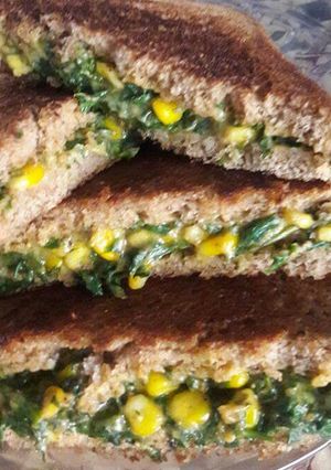 A picture of Spinach corn sandwitch.
