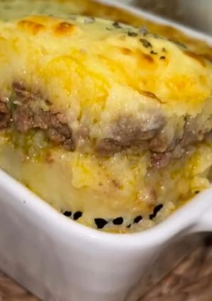 Foto de Empadão de carne com puré de batata