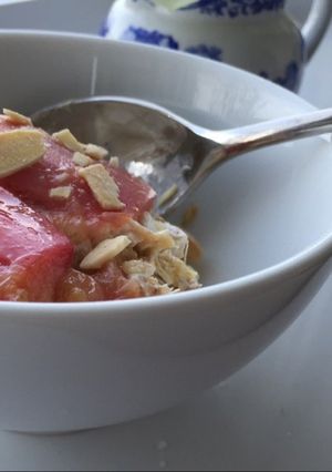 A picture of Rhubarb and almond bircher muesli.