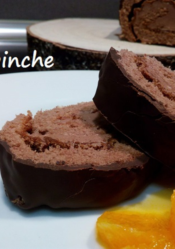 Una foto de Brazo de gitano de chocolate con frosting sin gluten