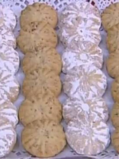 Una foto de Galletas crujientes de frutos secos /comida de Marruecos