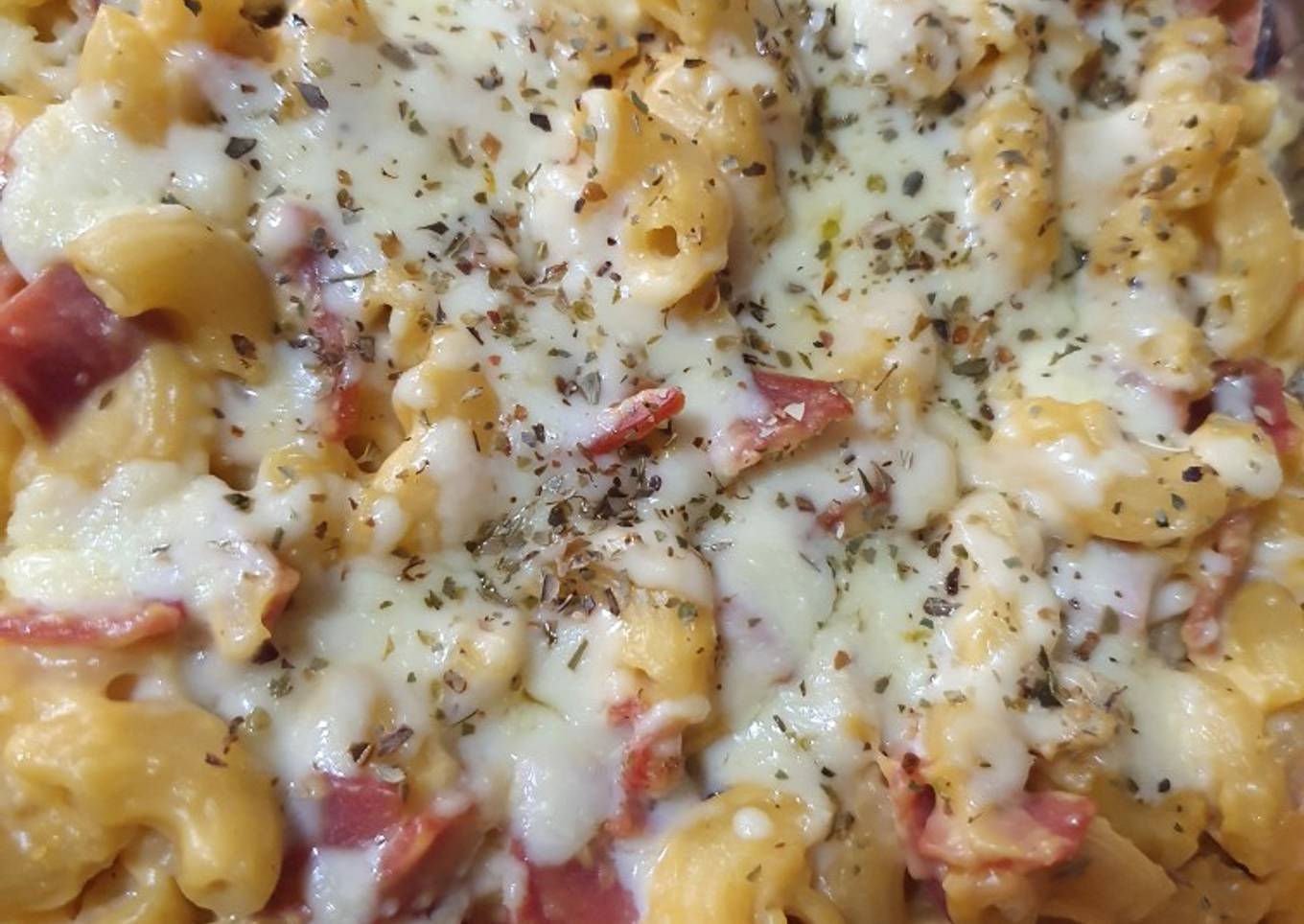 Baked macaroni and cheese