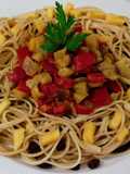 Asadillo de verduras con caqui y mix de pasta con pasas