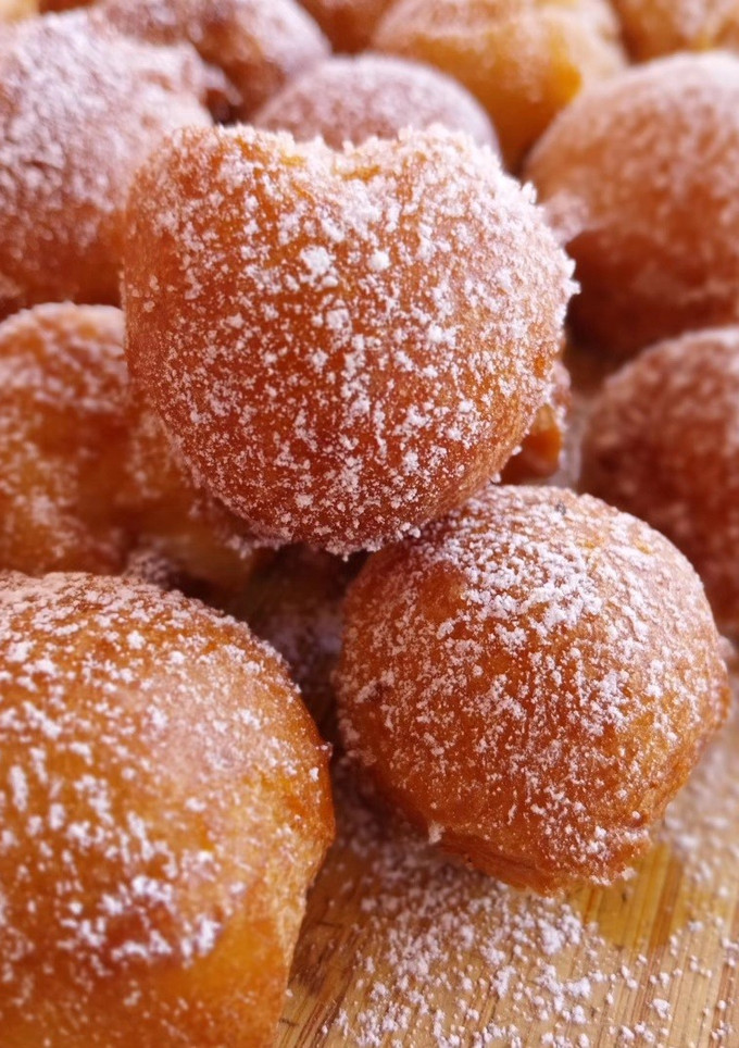 Una foto de Buñuelos de viento de anís