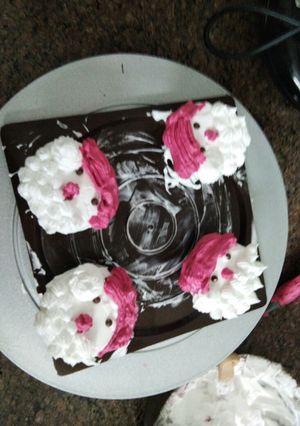 A picture of Santa cup cakes.