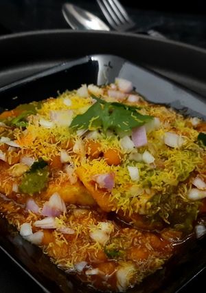 रगड़ा पेटीस (ragda pattice recipe in Hindi) रेसिपी मुख्य फोटो