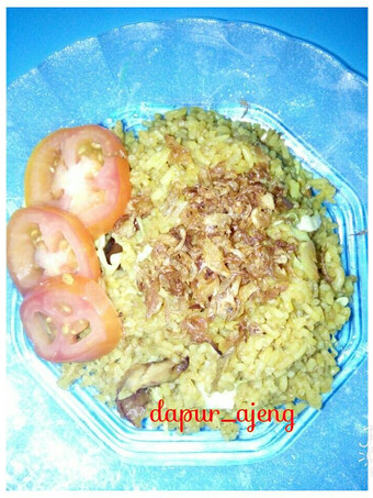 Bagaimana Menyiapkan Nasi goreng kari Enak Dan Mudah