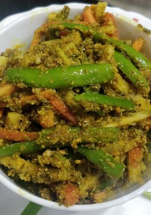 A picture of Green Chilli Mix Pickle.