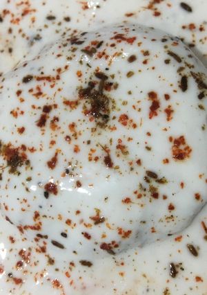A picture of Kachche kele ke dahi vade.